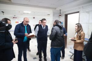 FB_IMG_1735406947704-300x200 وزير الصحة فى زيارة مفاجئة يحيل مدير مستشفى شبرامنت المركزي للتحقيق 