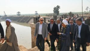 FB_IMG_1739619077733-300x169 وزير الموارد المائية. يتفقد تطهيرات ترعة الكلابية ومحطة الشنهورية وسحارة مصرف حجازة وأعمال تطوير كورنيش النيل بقنا