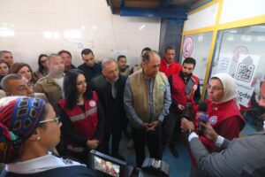 FB_IMG_1739620324288-300x200 نائب رئيس مجلس الوزراء ووزيرة التضامن الاجتماعي ووفد رفيع المستوى من جامعة الدول العربية يتفقدون المراكز اللوجيستية للهلال الأحمر المصري بمدينة العريش