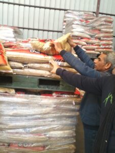 IMG-20250201-WA0005-226x300 تموين الغربية يشن حملات مكثفة لضبط ابمخالفات التموينية