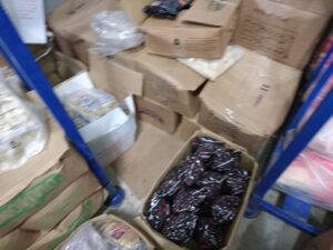 IMG-20250224-WA0044-300x225 تموين الغربية يضبط مواد غذائية منتهية الصلاحية بطنطا والمحلة