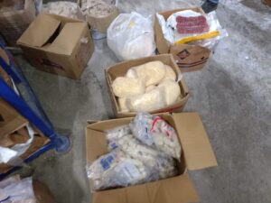 IMG-20250224-WA0049-300x225 تموين الغربية يضبط مواد غذائية منتهية الصلاحية بطنطا والمحلة