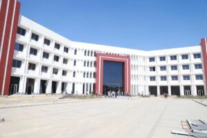 FB_IMG_1742108935793-300x200  الصحة. تتفقد مشروع إنشاء مجمع المعامل المركزية بمدينة بدر