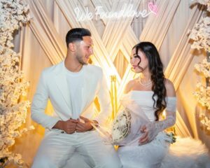 139276-حارس-الأهلى-مصطفى-مخلوف-يحتفل-بخطوبته-3-300x240 فرحة فى القلعة الحمراء" حارس الأهلى مصطفى مخلوف يحتفل بخطوبته
