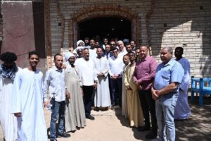 FB_IMG_1746196658009-300x200  وزير الشباب والرياضة يلتقي مشايخ العبابدة بمدينة دراو بأسوان