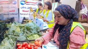 IMG-20250823-WA0061-300x169 «مستقبل وطن» يوزع الخضراوات والفاكهة على الأسر الأكثر احتياجًا فى حى ثان المحلة