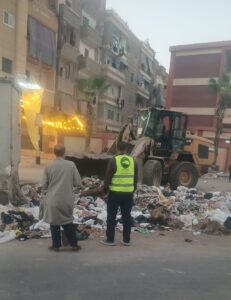 IMG-20250927-WA0110-231x300 «مستقبل وطن» ثان المحلة يشارك في حملة نظافة أمام مدرسة شهداء بدر بمنطقة الجمهورية