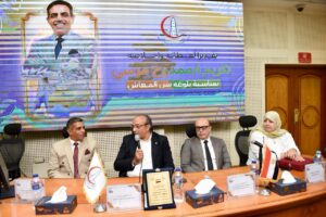 IMG-20251014-WA0039-300x200 تكريم ممدوح مرسي تقديرًا لمسيرة عطاء داخل مستشفيات جامعة عين شمس