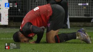 FB_IMG_1771008273925-300x169 باريس سان جيرمان يتعثر في الصراع علي لقب الدوري الفرنسي